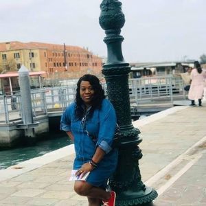 Meet your Posher, Patrice